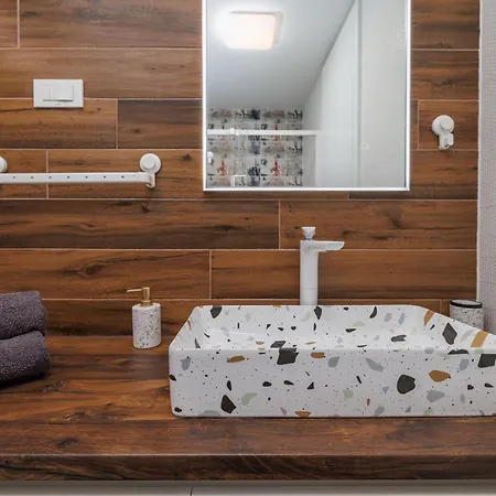 Hedonic Penthouse With Rooftop Pool & Sea View Апартаменты