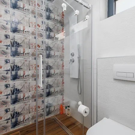 Hedonic Penthouse With Rooftop Pool & Sea View Апартаменты
