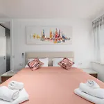 Hedonic Penthouse With Rooftop Pool & Sea View Apartmán Krk Town